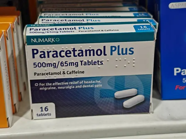 Londra, İngiltere-5 Mart 2025: PARACETAMOL PLUS etkili ağrı kesici ve ateş azaltımı sağlayarak baş ağrıları, kas ağrısı ve grip belirtilerinin yönetilmesine yardımcı oluyor.