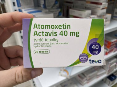 Prag, Çek Cumhuriyeti-9 Temmuz 2024: Atomoxetin Actavis kutusu Atomoxetine aktif maddeyle Mylan tarafından ADHD, dikkat eksikliği hiperaktivite bozukluğu ve itici güç sorunu tedavisinde kullanıldı