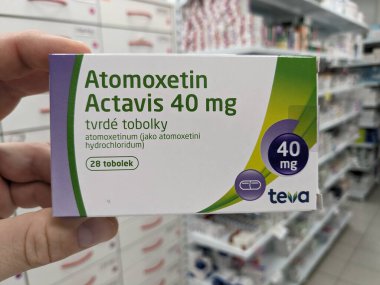 Prag, Çek Cumhuriyeti-9 Temmuz 2024: Atomoxetin Actavis kutusu Atomoxetine aktif maddeyle Mylan tarafından ADHD, dikkat eksikliği hiperaktivite bozukluğu ve itici güç sorunu tedavisinde kullanıldı