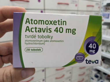 Prag, Çek Cumhuriyeti-9 Temmuz 2024: Atomoxetin Actavis kutusu Atomoxetine aktif maddeyle Mylan tarafından ADHD, dikkat eksikliği hiperaktivite bozukluğu ve itici güç sorunu tedavisinde kullanıldı