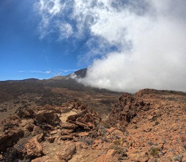 Tenerife Panorama manzarası, İspanya 'nın Kanarya Adaları' ndaki Tenerife Adası 'ndaki yürüyüş gezilerinden güzel doğa manzaralı dağlar.