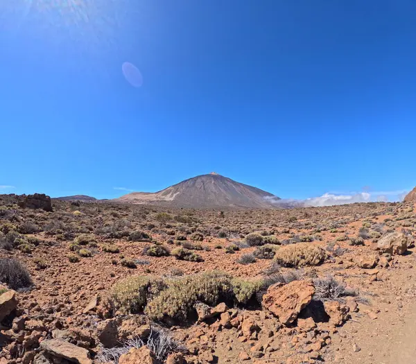 Tenerife Panorama manzarası, İspanya 'nın Kanarya Adaları' ndaki Tenerife Adası 'ndaki yürüyüş gezilerinden güzel doğa manzaralı dağlar.