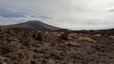 Tenerife Panorama manzarası, İspanya 'nın Kanarya Adaları' ndaki Tenerife Adası 'ndaki yürüyüş gezilerinden güzel doğa manzaralı dağlar.