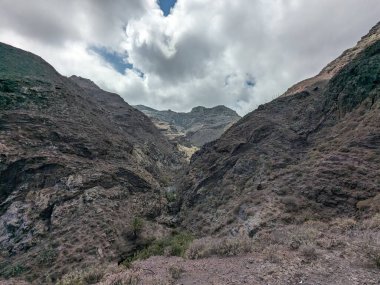 Tenerife Panorama manzarası, İspanya 'nın Kanarya Adaları' ndaki Tenerife Adası 'ndaki yürüyüş gezilerinden güzel doğa manzaralı dağlar.