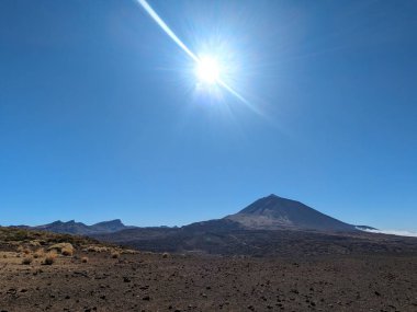 Tenerife Panorama manzarası, İspanya 'nın Kanarya Adaları' ndaki Tenerife Adası 'ndaki yürüyüş gezilerinden güzel doğa manzaralı dağlar.