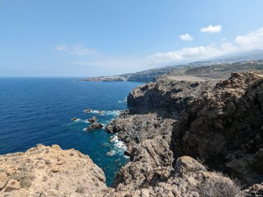 Tenerife Panorama manzarası, İspanya 'nın Kanarya Adaları' ndaki Tenerife Adası 'ndaki yürüyüş gezilerinden güzel doğa manzaralı dağlar.