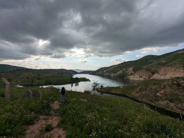 Wadi Zahar, Ürdün 'ün Irbid bölgesinde yer alan bir vadidir. Umm Qais 'den Ürdün yolunda yürümek, dağ manzarası