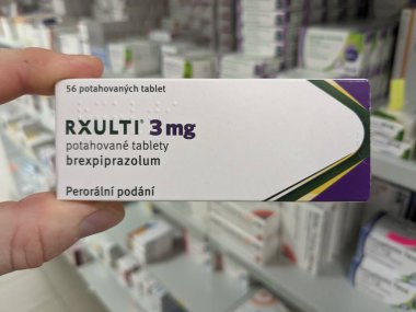 Prag, Çek Cumhuriyeti-6 Mayıs 2025: Rxulti 3 mg brexpiprazol antipsikotik haplar şizofreni ve depresyon için kullanılır