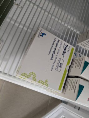 Prag, Çek Cumhuriyeti-6 Mayıs 2025: Uzun süreli diyabet kontrolü için Tresiba insülin degludec enjeksiyon kalemi