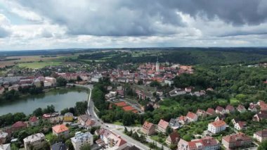 Tabor eski kasaba tarihi şehir merkezi. Ortaçağ yapıları Bohemya Çek Cumhuriyeti ile hava manzaralı.