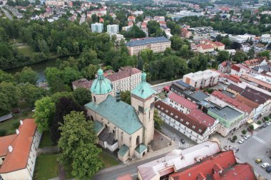 Vysocina bölgesindeki tarihi şehir meydanının Havlickuv Brod şehir manzarası, Bohemya Çek Cumhuriyeti