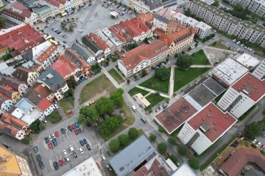 Vysocina bölgesindeki tarihi şehir meydanının Havlickuv Brod şehir manzarası, Bohemya Çek Cumhuriyeti