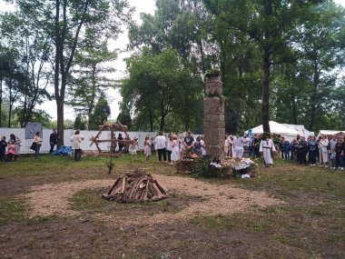 Krasnystaw 'da Palinocka Krasnystaw Halk Merkezi tarafından düzenlenen geleneksel Kupala gecesi kutlamaları. 17 Haziran 2023