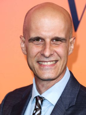 İtalyan yönetmen Edoardo Ponti, 25 Ekim 2022 'de Beverly Hills, Los Angeles, Kaliforniya, ABD' de 468 North Rodeo Drive 'da düzenlenen Veuve Clicquot 250. Yıldönümü Kültür Sergisi' ne geldi..