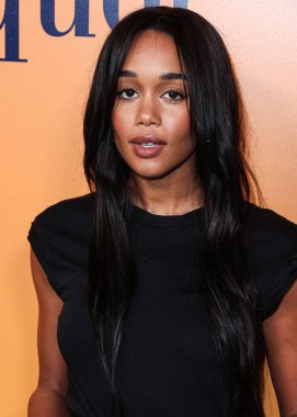 Amerikalı aktris ve model Laura Harrier, 25 Ekim 2022 'de Beverly Hills, Los Angeles, Kaliforniya, ABD' de düzenlenen 468 North Rodeo Drive 'daki Veuve Clicquot 250. Yıldönümü Kültür Sergisi' ne geldi.. 