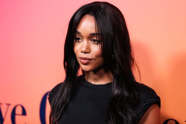 Amerikalı aktris ve model Laura Harrier, 25 Ekim 2022 'de Beverly Hills, Los Angeles, Kaliforniya, ABD' de düzenlenen 468 North Rodeo Drive 'daki Veuve Clicquot 250. Yıldönümü Kültür Sergisi' ne geldi.. 