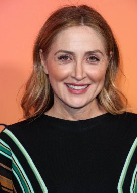 Amerikalı aktris Sasha Alexander, 25 Ekim 2022 'de Beverly Hills, Los Angeles, Kaliforniya, ABD' de düzenlenen 468 North Rodeo Drive 'daki Veuve Clicquot 250. Yıldönümü Kültür Sergisi' ne geldi..