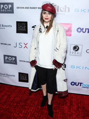 Amerikalı aktris ve şarkıcı Taryn Manning, 28 Ekim 2022 'de Beverly Hills, Los Angeles, Kaliforniya, ABD' deki SLS Hotel Beverly Hills 'de düzenlenen Boo2Zorbalık' ın 4.. 