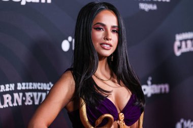 Amerikalı şarkıcı Becky G (Rebbeca Marie Gomez) Darren Dzienciol 'un CARN' ına geldi * Alessandra Ambrosio 'nun ev sahipliği yaptığı EVIL Cadılar Bayramı Partisi 29 Ekim 2022 tarihinde Bel Air, Los Angeles, Kaliforniya, ABD' de özel bir konutta gerçekleşti.. 