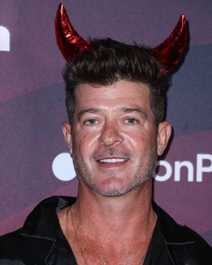 Amerikalı şarkıcı ve söz yazarı Robin Thicke Darren Dzienciol 'un CARN' ına geldi * Alessandra Ambrosio 'nun ev sahipliği yaptığı EVIL Cadılar Bayramı Partisi 29 Ekim 2022 tarihinde Bel Air, Los Angeles, Kaliforniya, ABD' de özel bir konutta düzenlendi..