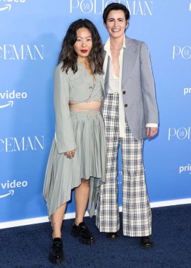 Amerikalı aktris Nicole Kang ve Amerikalı aktris Jacqueline Toboni, 1 Kasım 2022 'de Westwood, Los Angeles, Kaliforniya' daki Regency Bruin Tiyatrosu 'nda düzenlenen Amazon Prime Video' nun 'My Policeman' adlı filminin Los Angeles galasına geldiler.