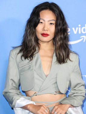 Amerikalı aktris ve yazar Nicole Kang, 1 Kasım 2022 'de Westwood, Los Angeles, Kaliforniya, ABD' deki Regency Bruin Tiyatrosu 'nda düzenlenen Amazon Prime Video' nun 
