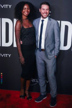 Imani Love ve Evan Parter, 1 Kasım 2022 'de Manhattan, New York, New York, ABD' deki IPIC Fulton Market NYC Tiyatrosu 'nda düzenlenen İzafiyet Medyası ve Tavuskuşu' nun 
