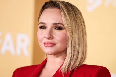 Hayden Panettiere, Los Angeles Pasifik Tasarım Merkezi 'nde düzenlenen 2022 amfAR galasına 3 Kasım 2022' de Batı Hollywood, Los Angeles, ABD 'de ulaşır..