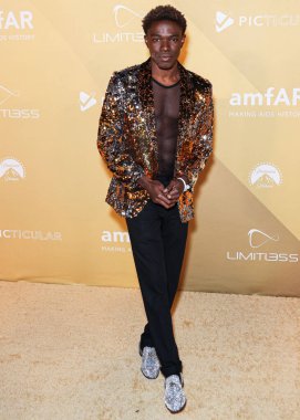 Kelly Osasere, Los Angeles 'taki 2022 amfAR galasına 3 Kasım 2022' de Batı Hollywood, Los Angeles, ABD 'deki Pasifik Tasarım Merkezi' nde ulaşır.. 