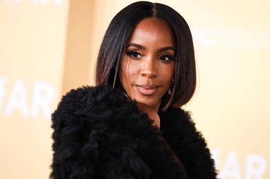Kelly Rowland, Los Angeles 'taki 2022 amfAR galasına 3 Kasım 2022' de Batı Hollywood, Los Angeles, ABD 'deki Pasifik Tasarım Merkezi' nde ulaştı..