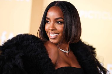 Kelly Rowland, Los Angeles 'taki 2022 amfAR galasına 3 Kasım 2022' de Batı Hollywood, Los Angeles, ABD 'deki Pasifik Tasarım Merkezi' nde ulaştı..