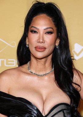 Kimora Lee Simmons, Los Angeles 'taki 2022 amfAR galasına 3 Kasım 2022' de Batı Hollywood, Los Angeles, ABD 'deki Pasifik Tasarım Merkezi' nde ulaştı.. 