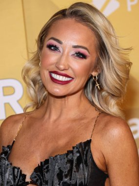 Mary Fitzgerald, Los Angeles Pasifik Tasarım Merkezi 'nde düzenlenen 2022 amfAR galasına 3 Kasım 2022' de Batı Hollywood, Los Angeles, ABD 'de ulaşır.. 