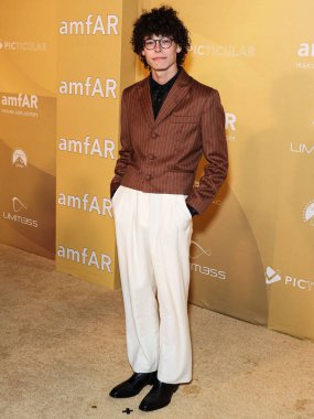 Reece Feldman, Los Angeles 'taki 2022 amfAR galasına 3 Kasım 2022' de Batı Hollywood, Los Angeles, ABD 'deki Pacific Design Center' da ulaştı.. 