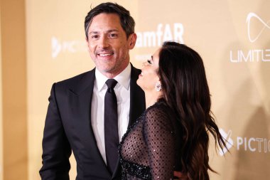 Steve Kazee ve kız arkadaşı Jenna Dewan, Los Angeles 'taki 2022 amfAR galasına 3 Kasım 2022' de Batı Hollywood, Los Angeles, ABD 'de düzenlenen Pasifik Tasarım Merkezi' ne geldiler.. 