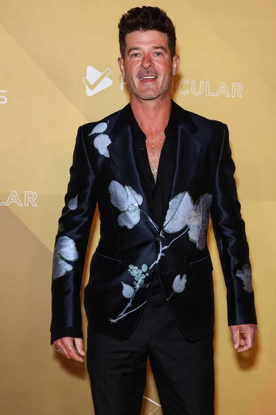 stock image Robin Thicke arrives at the 2022 amfAR Gala Los Angeles held at the Pacific Design Center on November 3, 2022 in West Hollywood, Los Angeles, California, United States. 