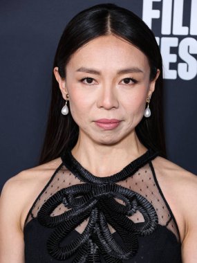 Angela Yeoh, 4 Kasım 2022 'de Hollywood, Los Angeles, Kaliforniya, ABD' deki TCL Çin Tiyatrosu IMAX 'te düzenlenen Evrensel Resimler' She Said 'in Özel Gösterimi' ne geldi..