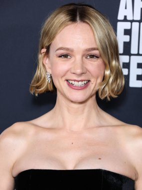 İngiliz aktris Carey Mulligan, 4 Kasım 2022 'de Hollywood, Los Angeles, Kaliforniya' da düzenlenen TCL Çin Tiyatrosu IMAX 'te düzenlenen Universal Pictures' She Said 'in özel gösterimine geldi.. 