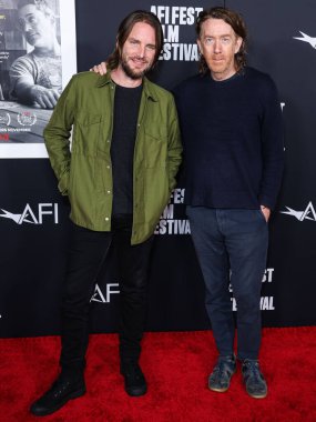 Film yapımcısı Kevin Ford ve Amerikalı film yapımcısı Chris Smith Netflix 'in' Sr 'adlı filminin özel gösterimi olan 2022 AFI Fest' e geldiler. 4 Kasım 2022 'de Hollywood, Los Angeles, Kaliforniya, ABD' deki TCL Çin Tiyatrosu IMAX 'te düzenlendi..