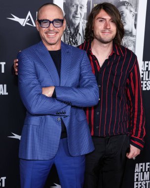 Amerikalı aktör Robert Downey Jr. ve oğlu Indio Falconer Downey, Netflix 'in' Sr 'adlı filminin özel gösterimi olan 2022 AFI Festivali' ne geldiler. 4 Kasım 2022 'de Hollywood, Los Angeles, Kaliforniya, ABD' deki TCL Çin Tiyatrosu IMAX 'te düzenlendi.. 