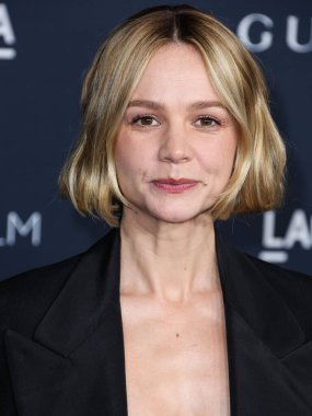 Carey Mulligan, Gucci 'nin 5 Kasım 2022' de Los Angeles İlçe Sanat Müzesi 'nde düzenlediği 11. LACMA Sanat + Film Galası 2022' ye geldi..