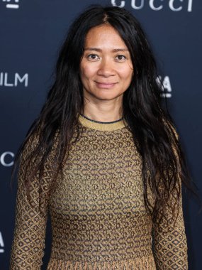 Chloe Zhao, 5 Kasım 2022 'de Los Angeles County Sanat Müzesi' nde düzenlenen Gucci tarafından sunulan 11. LACMA Sanat + Film Galası 'na geliyor..