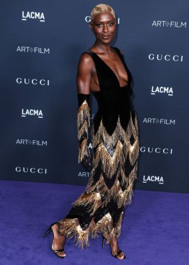 Jodie Turner-Smith, Gucci 'nin 5 Kasım 2022' de Los Angeles İlçe Sanat Müzesi 'nde düzenlediği 11. LACMA Sanat + Film Galası 2022' ye geldi..