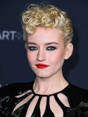 Julia Garner, 5 Kasım 2022 'de Los Angeles County Sanat Müzesi' nde düzenlenen Gucci tarafından sunulan 11. LACMA Sanat + Film Galası 'na geldi..