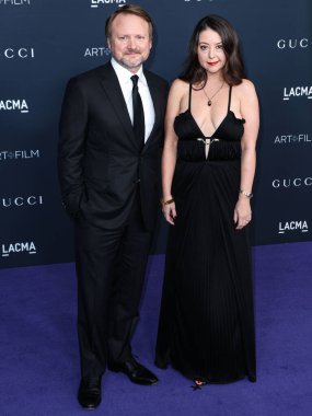 Rian Johnson, 5 Kasım 2022 'de Los Angeles Eyalet Sanat Müzesi' nde düzenlenen Gucci tarafından sunulan 11. LACMA Sanat + Film Galası 'na geldi.. 