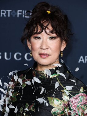 Sandra Oh, 5 Kasım 2022 'de Los Angeles Eyalet Sanat Müzesi' nde düzenlenen Gucci tarafından sunulan 11. LACMA Sanat + Film Galası 'na geldi..
