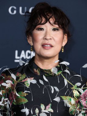 Sandra Oh, 5 Kasım 2022 'de Los Angeles Eyalet Sanat Müzesi' nde düzenlenen Gucci tarafından sunulan 11. LACMA Sanat + Film Galası 'na geldi..