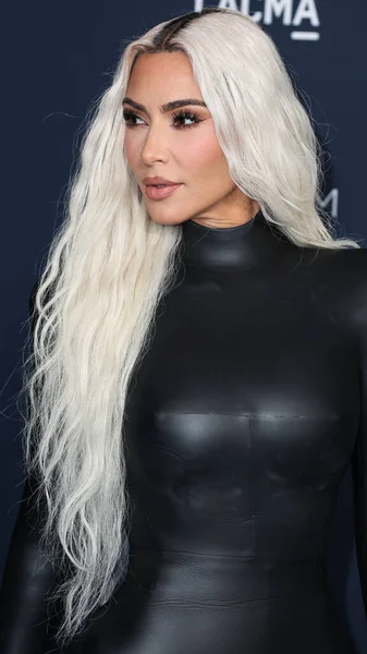 Balenciaga Giyen Amerikalı Medya Kişiliği Sosyete Kadını Kim Kardashian Gucci — Stok fotoğraf