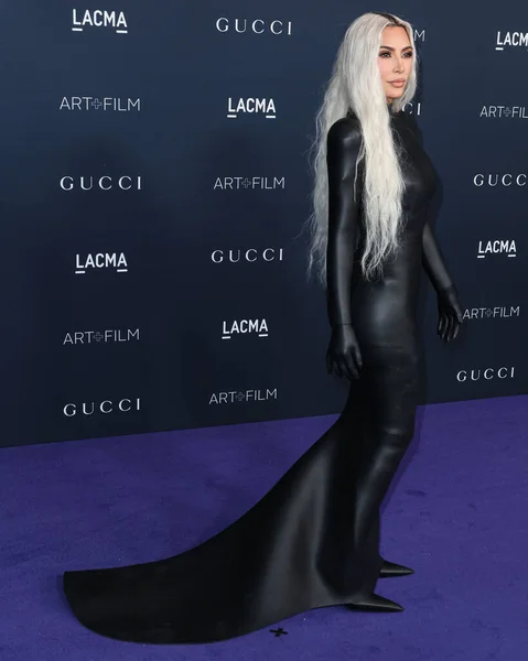 Balenciaga Giyen Amerikalı Medya Kişiliği Sosyete Kadını Kim Kardashian Gucci — Stok fotoğraf