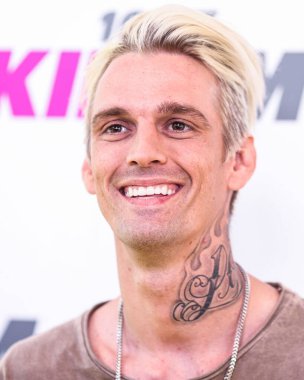 Aaron Carter 34 yaşında öldü. Backstreet Boys 'tan Nick Carter' ın eski çocuk pop şarkıcısı ve küçük kardeşi Aaron Carter 5 Kasım 2022 'de ölü bulundu. Amerikalı rapçi, şarkıcı ve aktör Aaron Carter (Aaron Charles Carter) 